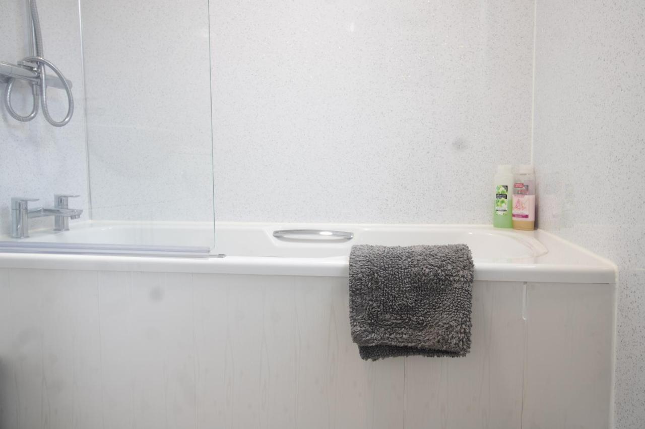 Adrian House, Near Hospital, Easy Parking + Garden Apartamento Carlisle  Exterior foto